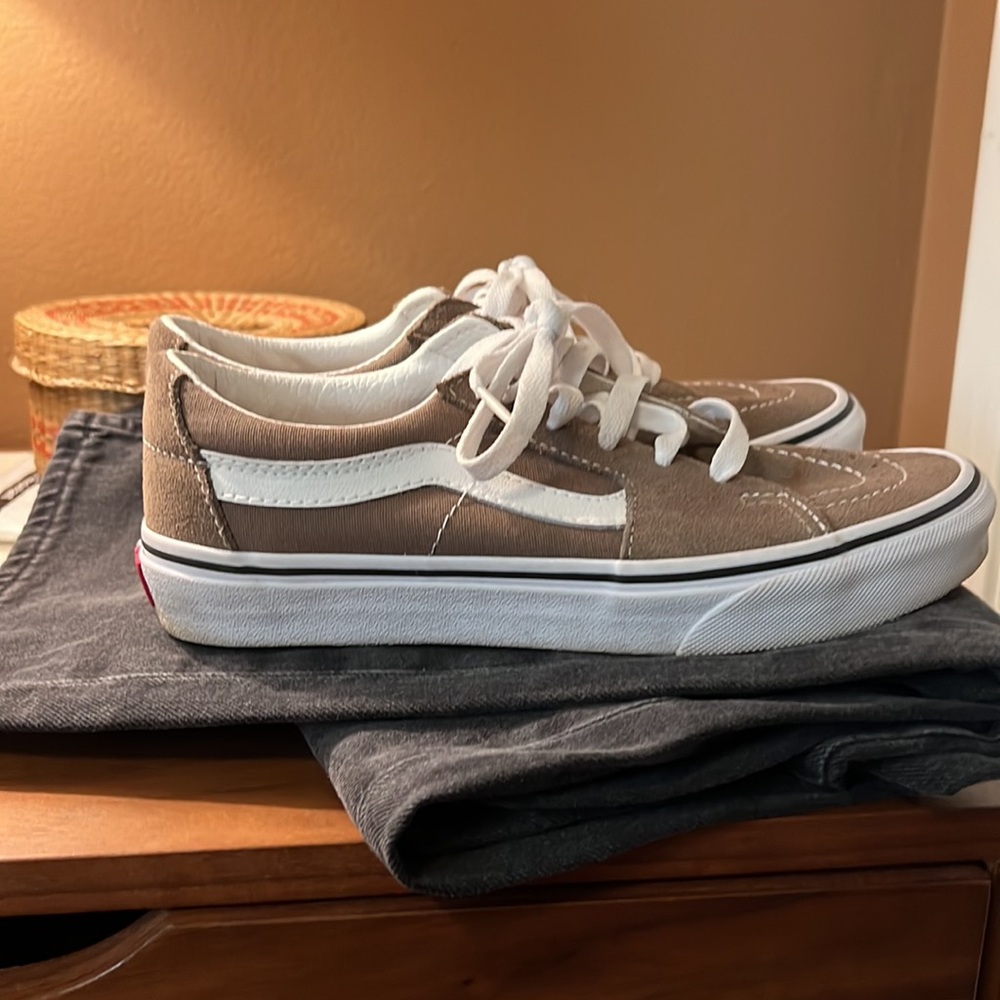 Vans Sk8 Low Top Old Skool Suede womens 6